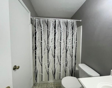 2440 Sunflower Drive - Photo Thumbnail 18