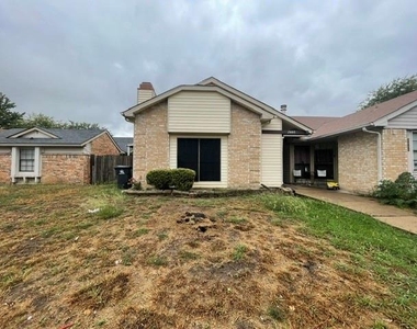 2440 Sunflower Drive - Photo Thumbnail 1