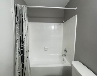 2440 Sunflower Drive - Photo Thumbnail 17
