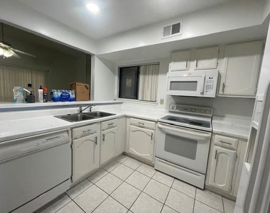 2440 Sunflower Drive - Photo Thumbnail 9