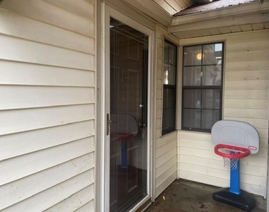 2440 Sunflower Drive - Photo Thumbnail 2