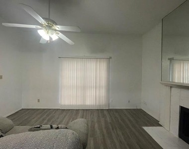 2440 Sunflower Drive - Photo Thumbnail 4