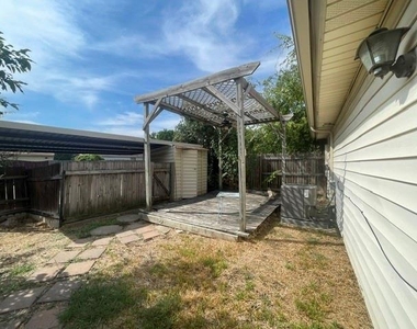 2440 Sunflower Drive - Photo Thumbnail 24
