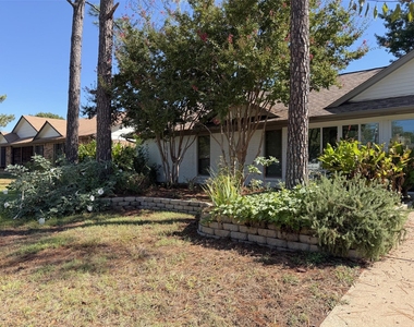1905 Jasmine Street - Photo Thumbnail 2