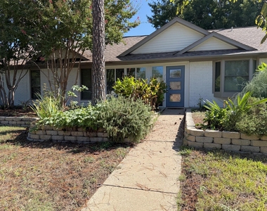 1905 Jasmine Street - Photo Thumbnail 1