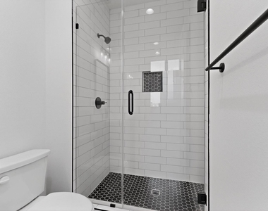 2080 Kelly Avenue - Photo Thumbnail 13