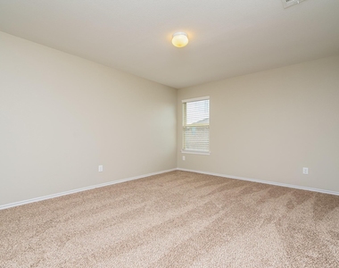2212 Tombstone Road - Photo Thumbnail 10