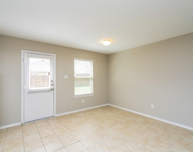 2212 Tombstone Road - Photo Thumbnail 4