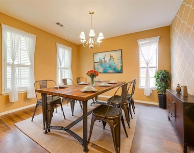 1316 Live Oak Lane - Photo Thumbnail 2