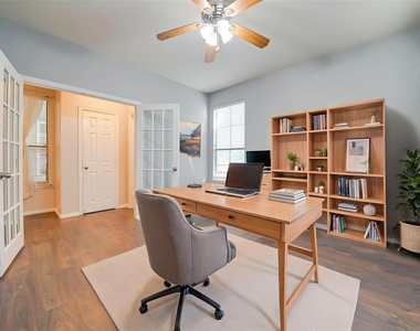 1316 Live Oak Lane - Photo Thumbnail 12