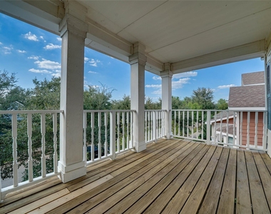 1316 Live Oak Lane - Photo Thumbnail 38
