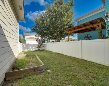 1316 Live Oak Lane - Photo Thumbnail 37