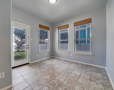 1316 Live Oak Lane - Photo Thumbnail 15