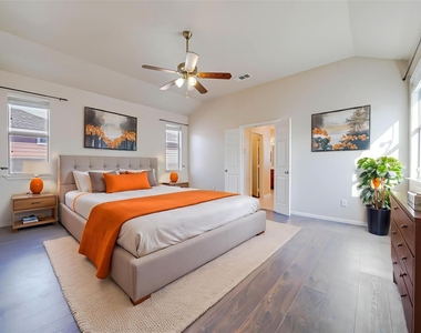 1316 Live Oak Lane - Photo Thumbnail 20