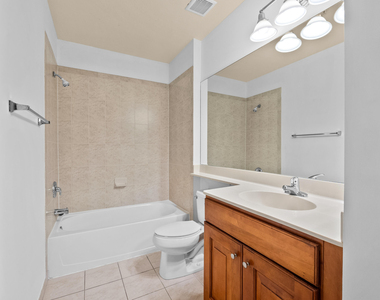3500 Oaks Clubhouse Drive - Photo Thumbnail 11