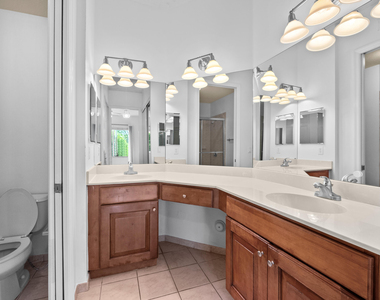 3500 Oaks Clubhouse Drive - Photo Thumbnail 14