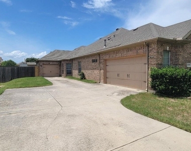 13733 Alterna Drive - Photo Thumbnail 2