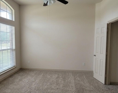 13733 Alterna Drive - Photo Thumbnail 11