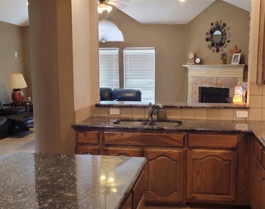 13733 Alterna Drive - Photo Thumbnail 7