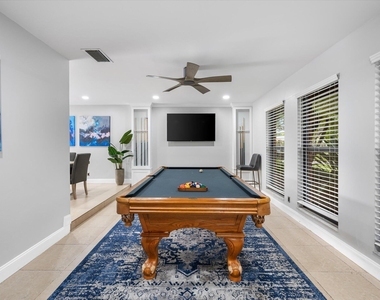 1225 Nw 111th Avenue - Photo Thumbnail 3