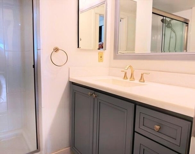 651 Okeechobee Boulevard - Photo Thumbnail 10
