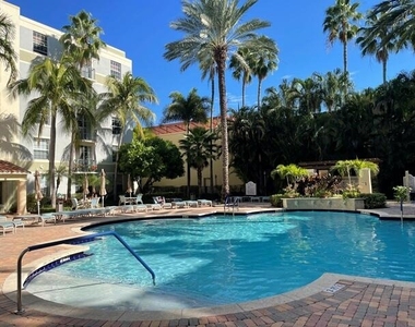 651 Okeechobee Boulevard - Photo Thumbnail 18