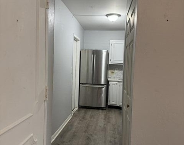 3119 Oakland Shores Drive - Photo Thumbnail 12