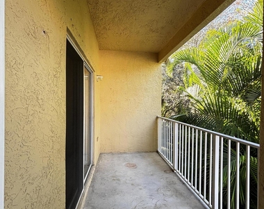 105 Lighthouse Circle - Photo Thumbnail 17