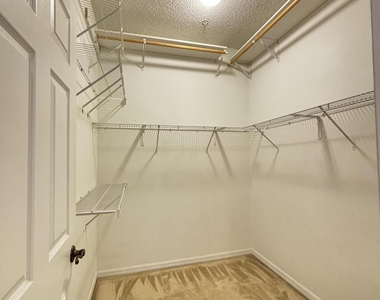 105 Lighthouse Circle - Photo Thumbnail 11
