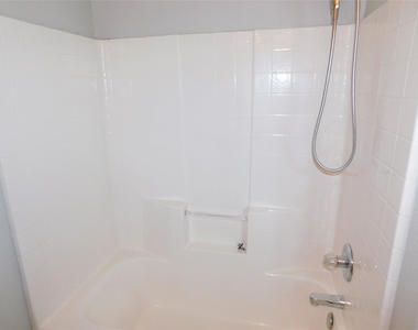 124 Pr 3230 - Photo Thumbnail 13