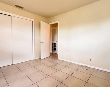 200 Croton Avenue - Photo Thumbnail 11