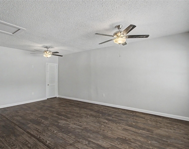 1205 Se 14th Street - Photo Thumbnail 7