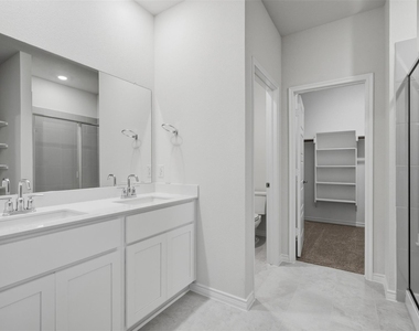 2541 Crestone Drive - Photo Thumbnail 10