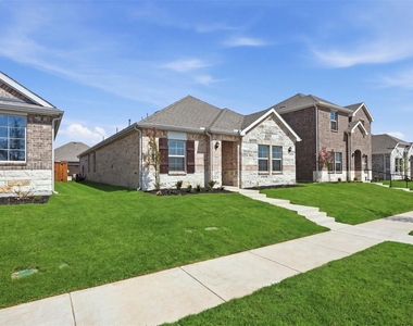 2541 Crestone Drive - Photo Thumbnail 1