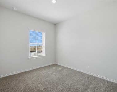 2541 Crestone Drive - Photo Thumbnail 6