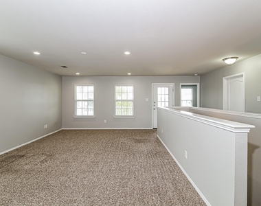 2209 Windsor Farms Drive - Photo Thumbnail 8