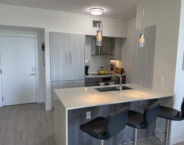 111 Se 1st Avenue - Photo Thumbnail 9