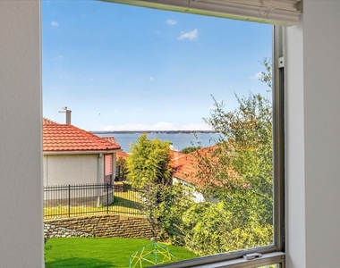 1860 Tahoe Drive - Photo Thumbnail 26