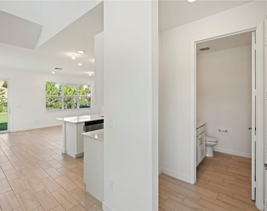 22851 Hillgard Avenue - Photo Thumbnail 4
