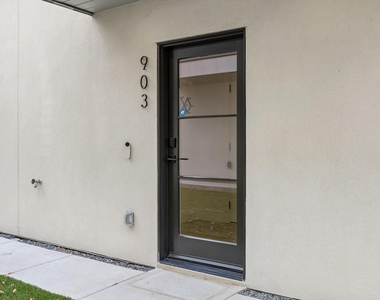 7207 Gaston Avenue - Photo Thumbnail 2