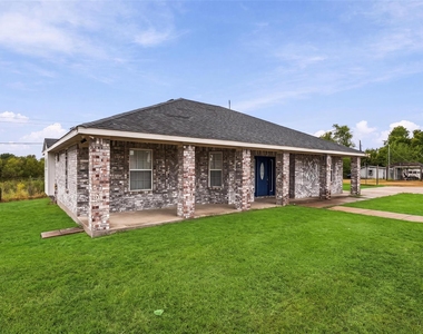 8998 Leroy Road - Photo Thumbnail 2