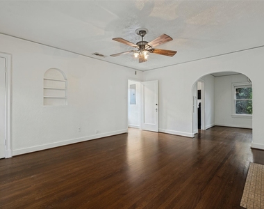 5937 Ross Avenue - Photo Thumbnail 4