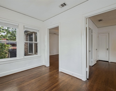 5937 Ross Avenue - Photo Thumbnail 18