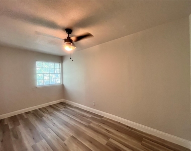12888 Montfort Drive - Photo Thumbnail 5