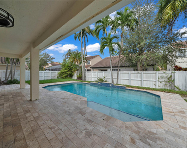 132 Cameron Drive - Photo Thumbnail 15