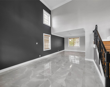 132 Cameron Drive - Photo Thumbnail 4