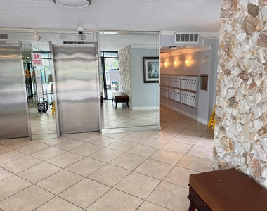 3091 N Course Drive - Photo Thumbnail 17