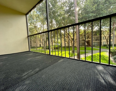 208 Foxtail Drive - Photo Thumbnail 6