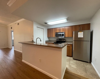 5920 W Sample Road - Photo Thumbnail 7