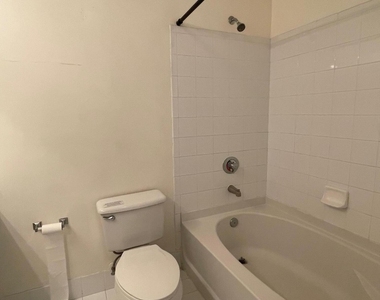 5920 W Sample Road - Photo Thumbnail 16